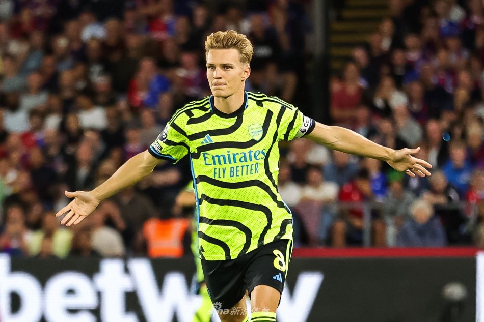 巴萨主教练 巴萨主教练