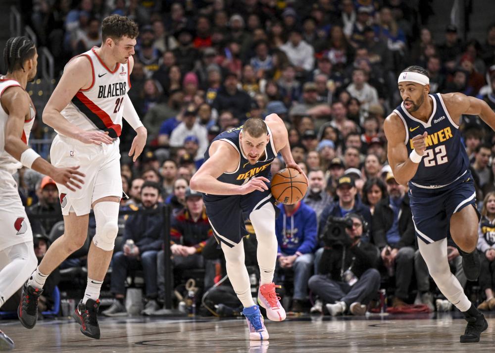 更是一场 更是一场